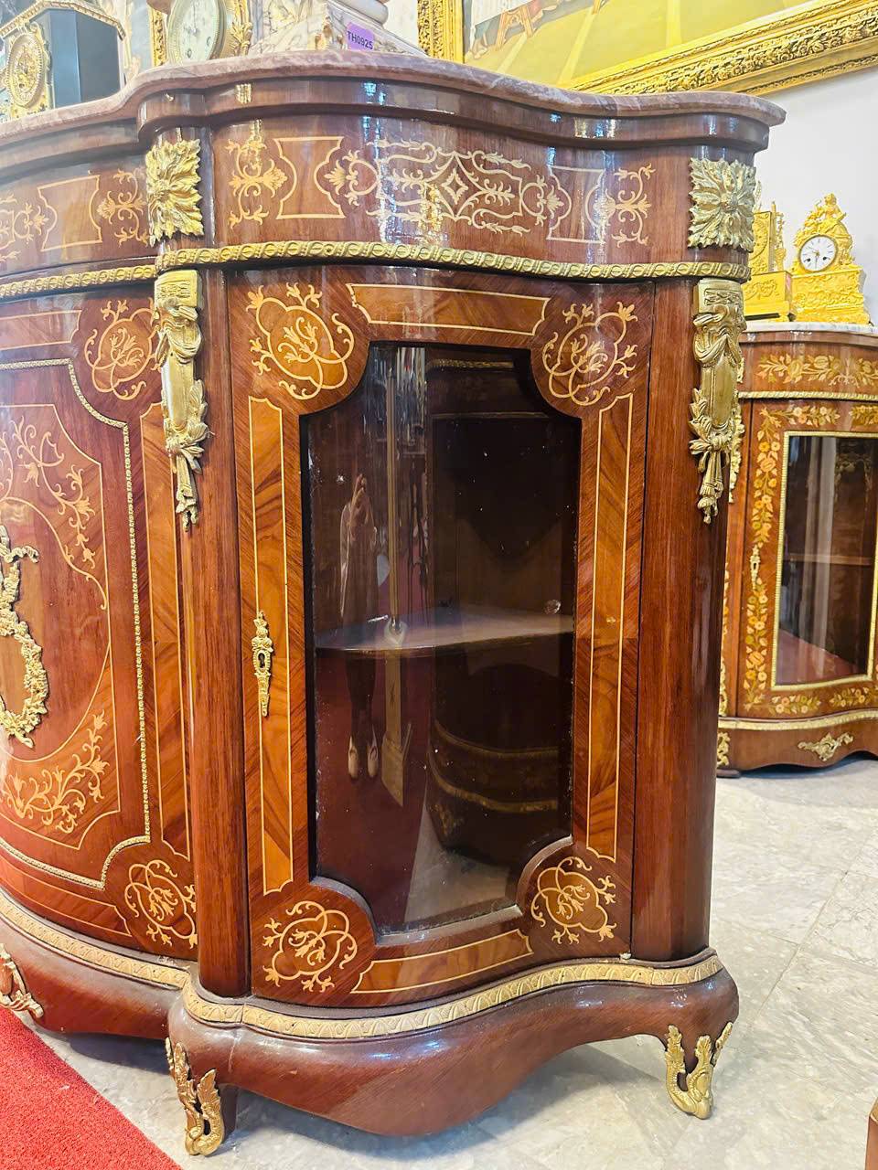 Kệ Gỗ Cổ Điển Thượng Lưu&nbsp;